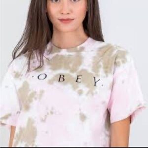 OBEY TIE DYE BABY PINK WHITE OLIVE CROPPED SHORT SLEEVE CREW NECK SWEATSHIRT M